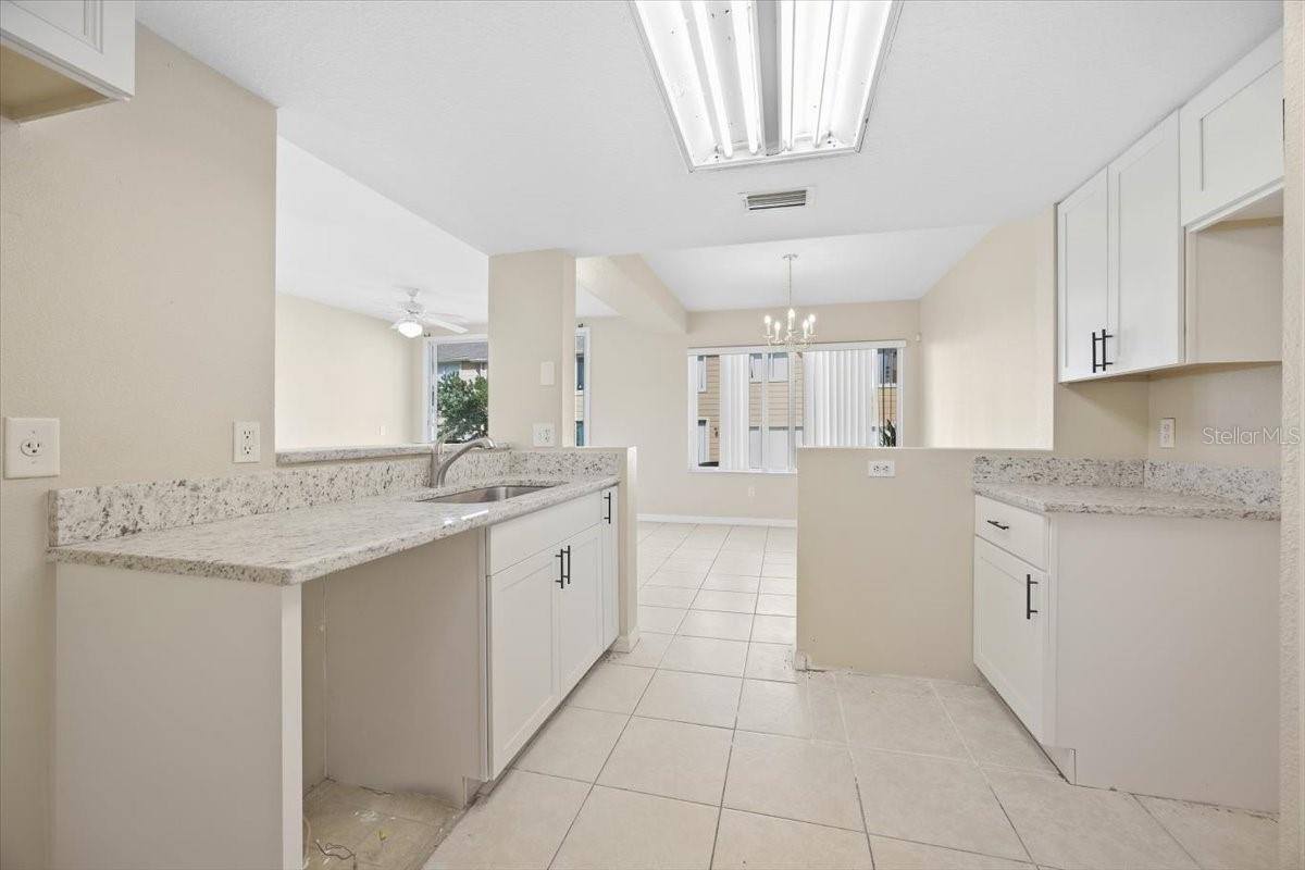207 Australian Way #main Unit Property Photo 9