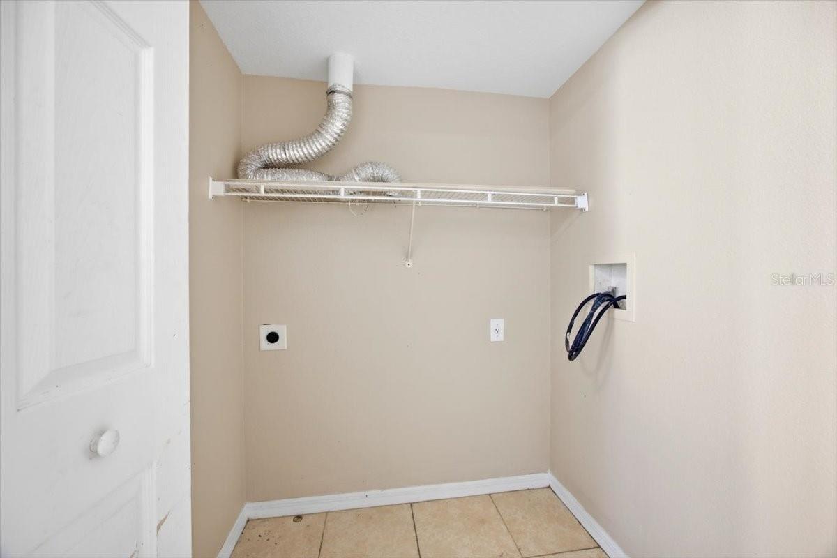 207 Australian Way #main Unit Property Photo 10
