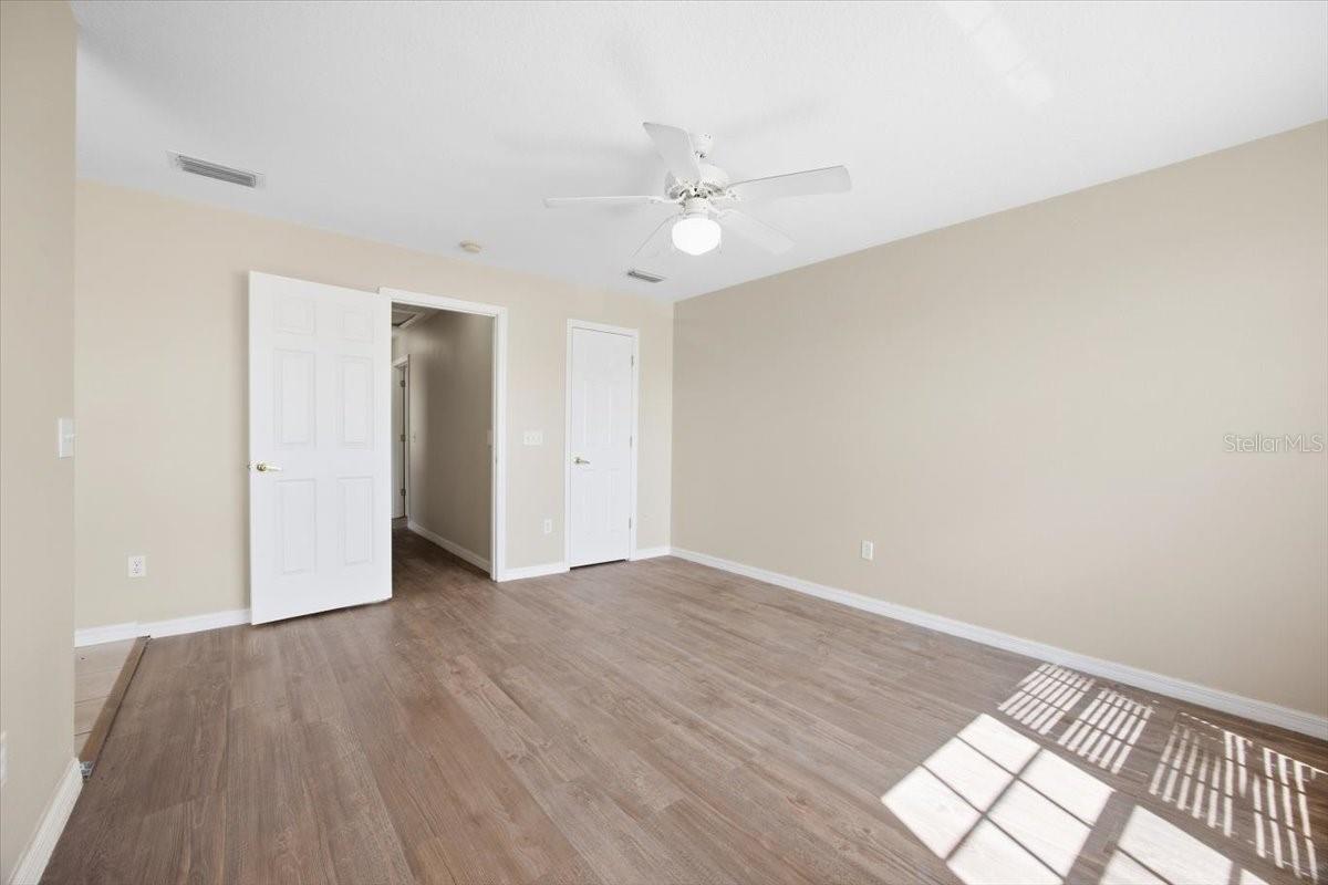 207 Australian Way #main Unit Property Photo 12