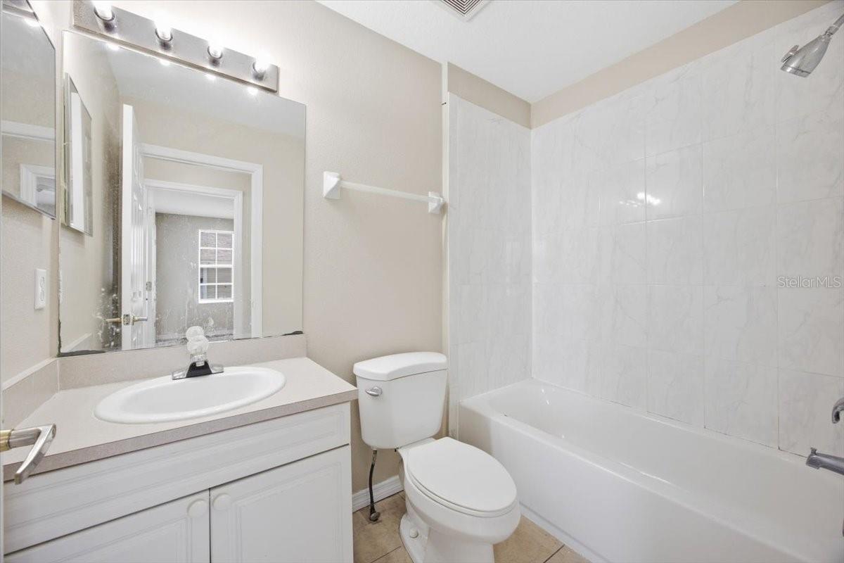 207 Australian Way #main Unit Property Photo 17