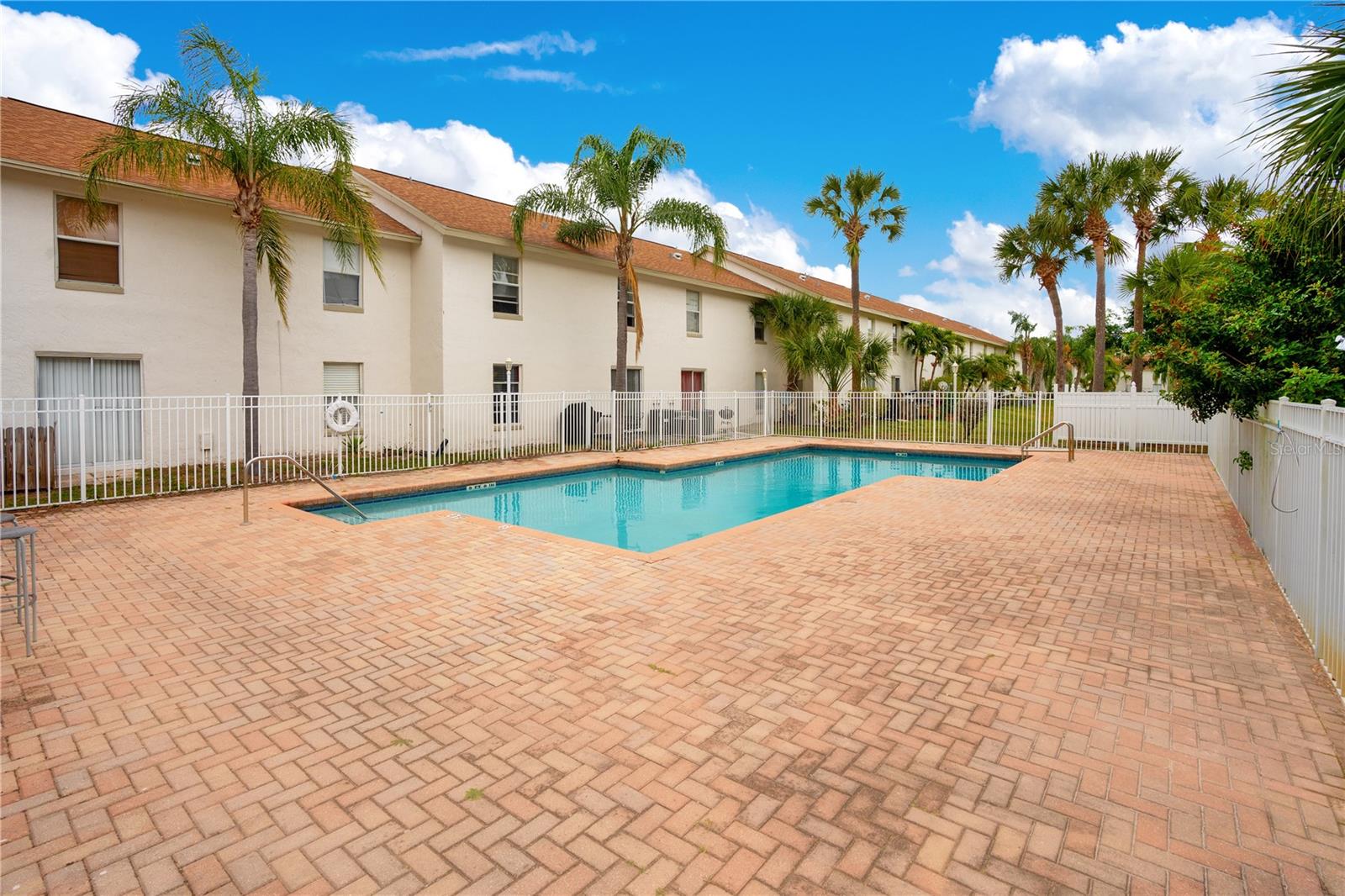 3651 N Goldenrod Rd #c201 Property Photo 12