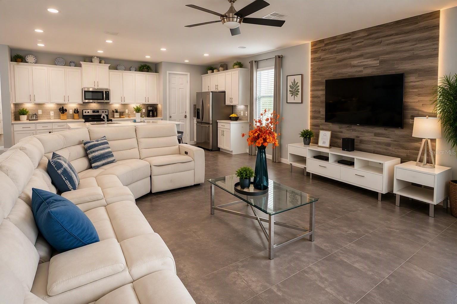 9034 Sunshine Ridge Loop Property Photo 3