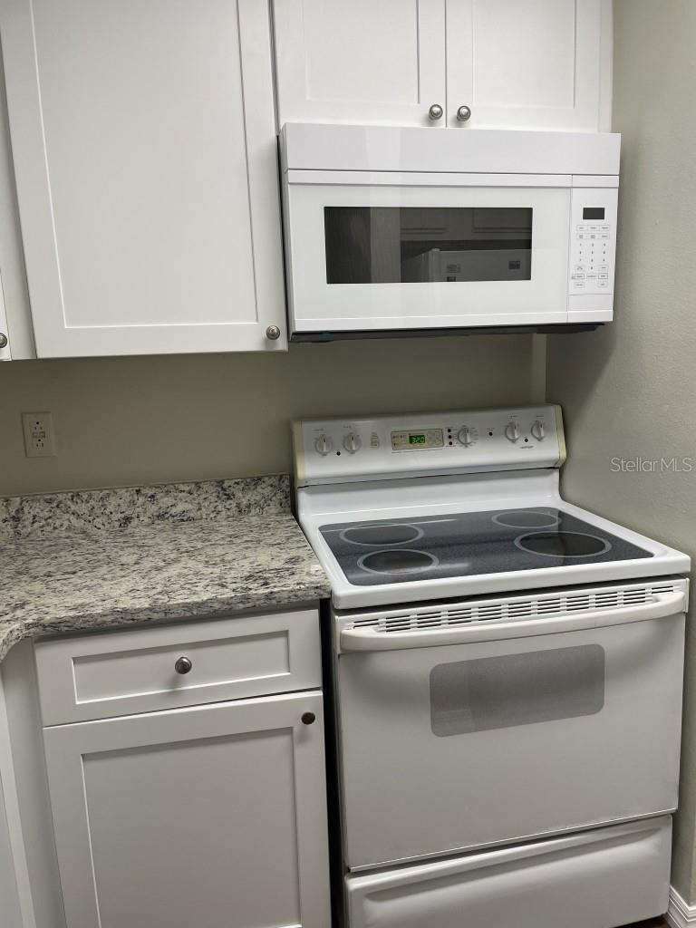 249 Afton Sq #306 Property Photo 22