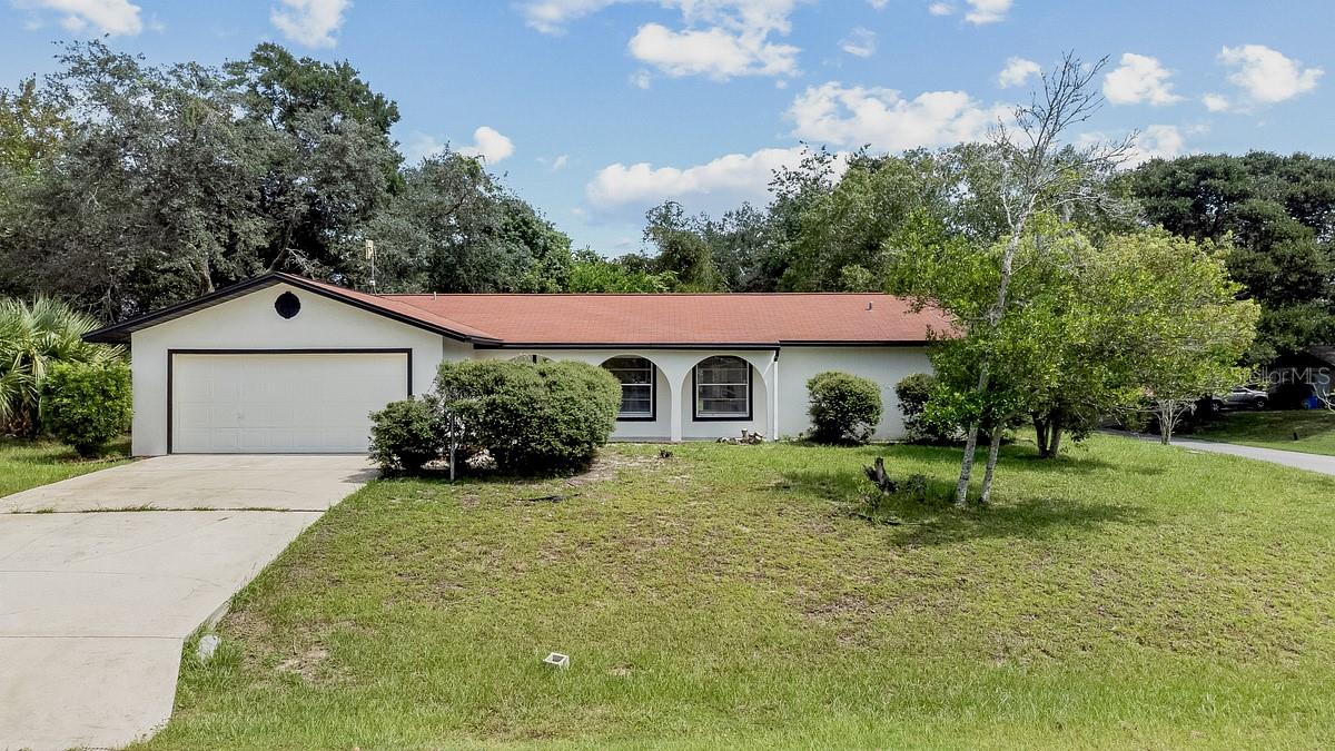 2 BLAINE TREE PL Property Photo 1