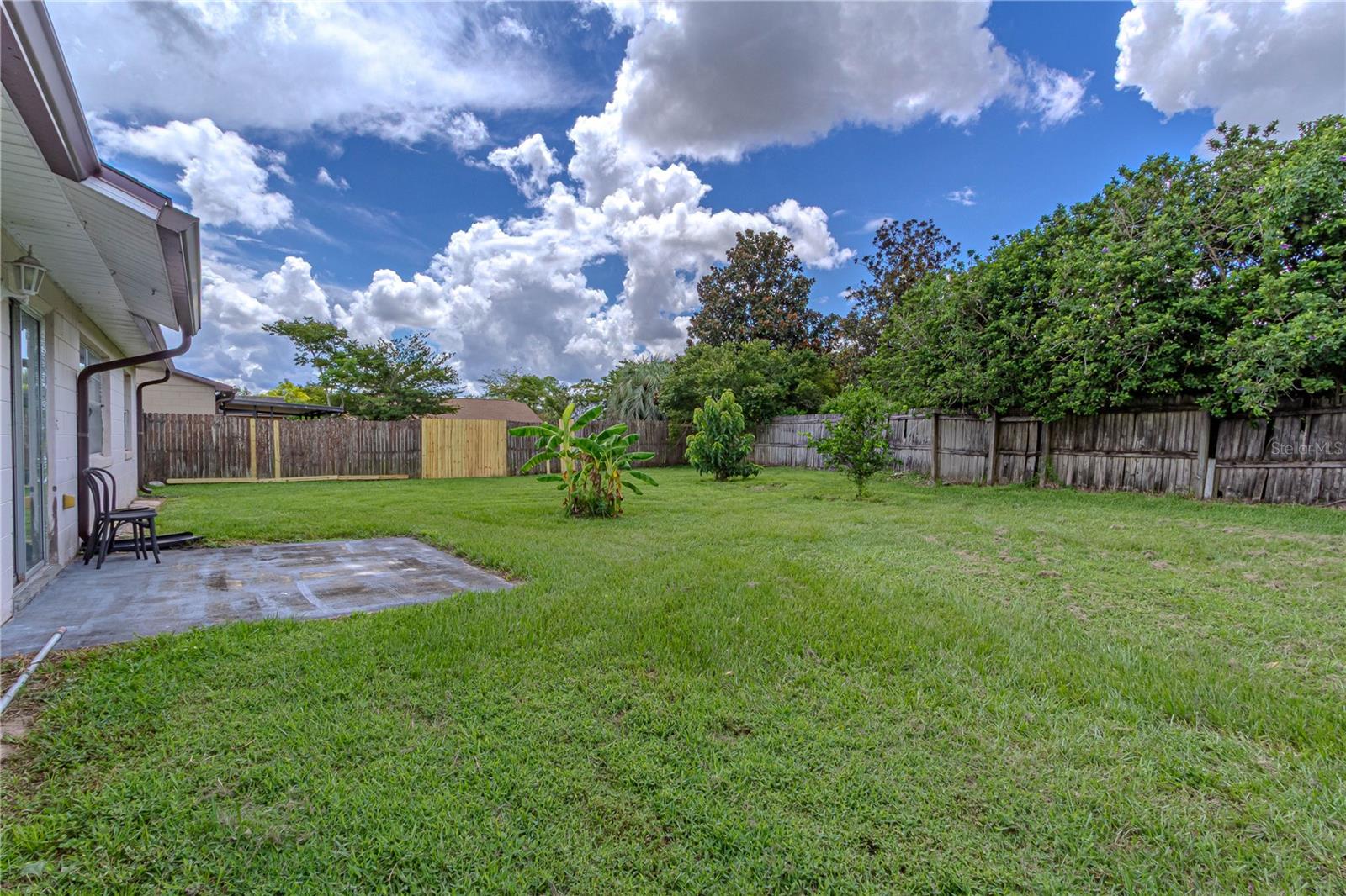 7544 Rio Pinar Lakes Blvd Property Photo 3