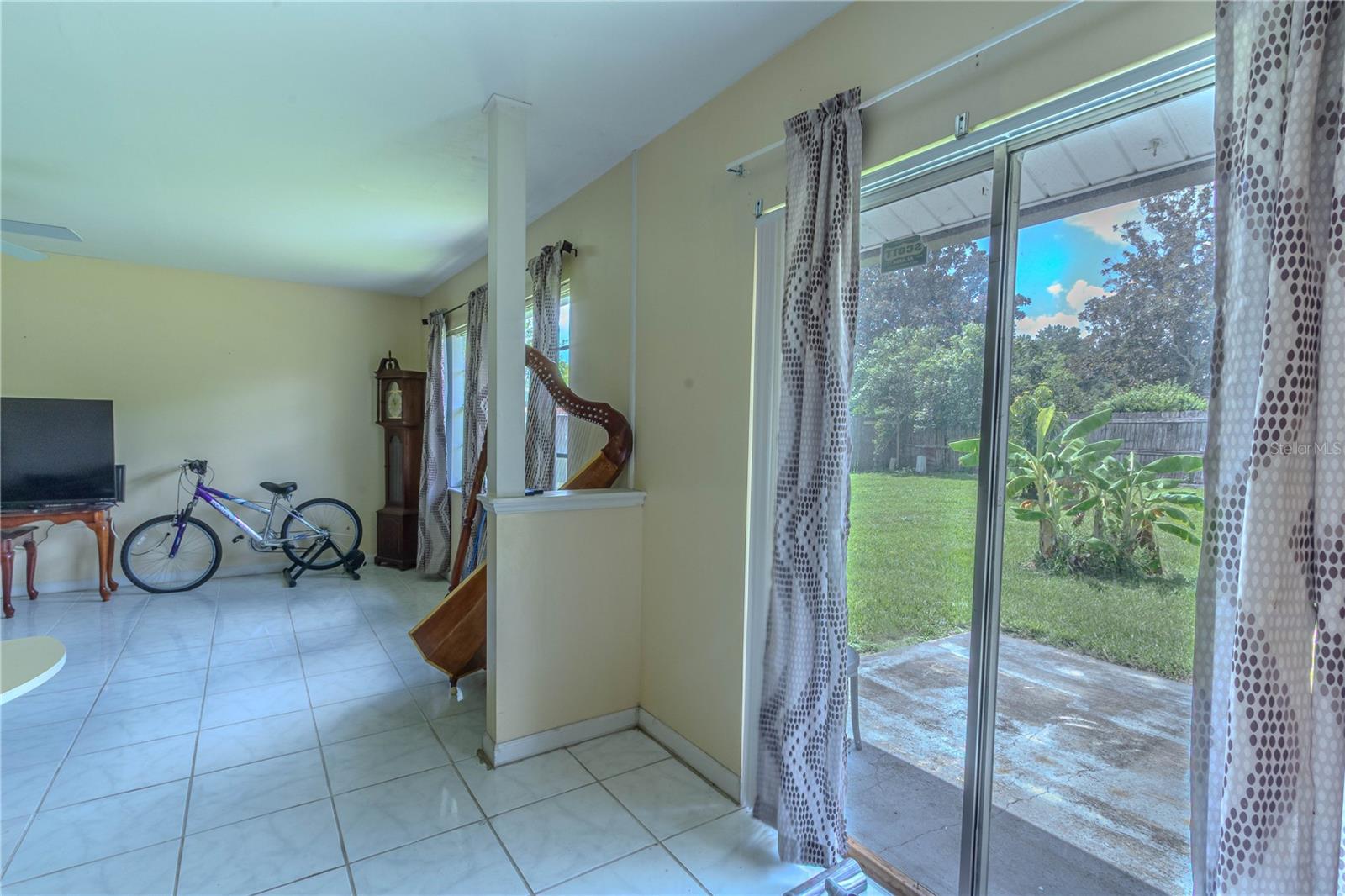 7544 Rio Pinar Lakes Blvd Property Photo 6