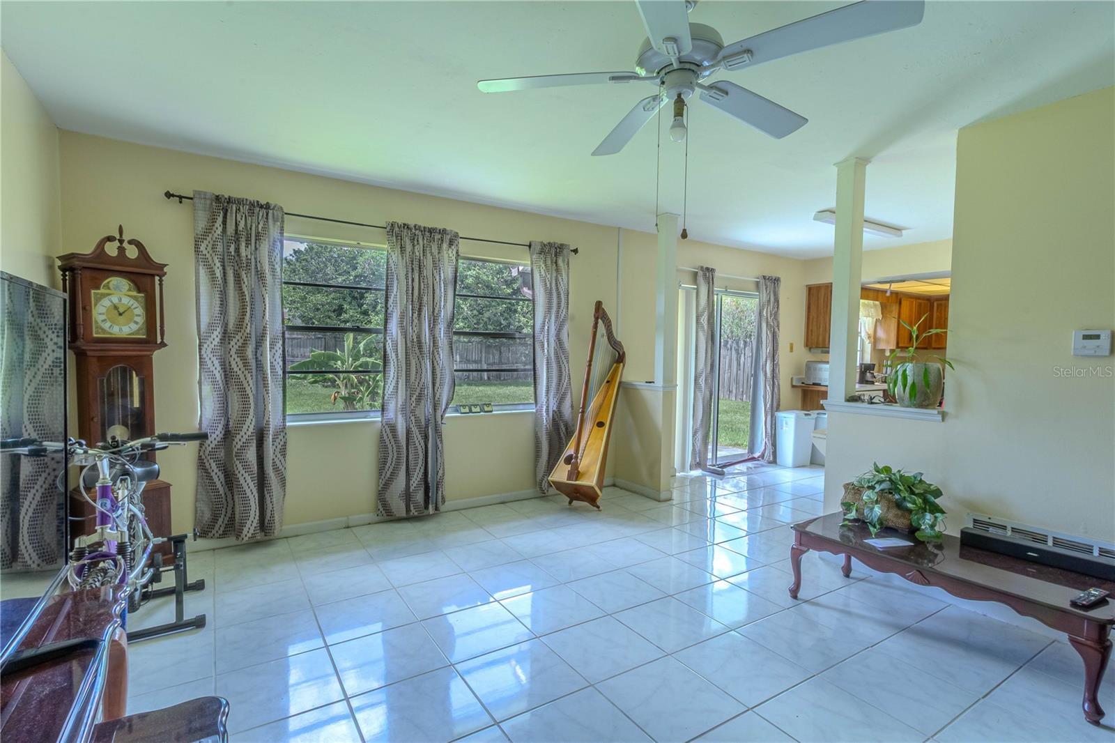 7544 Rio Pinar Lakes Blvd Property Photo 7