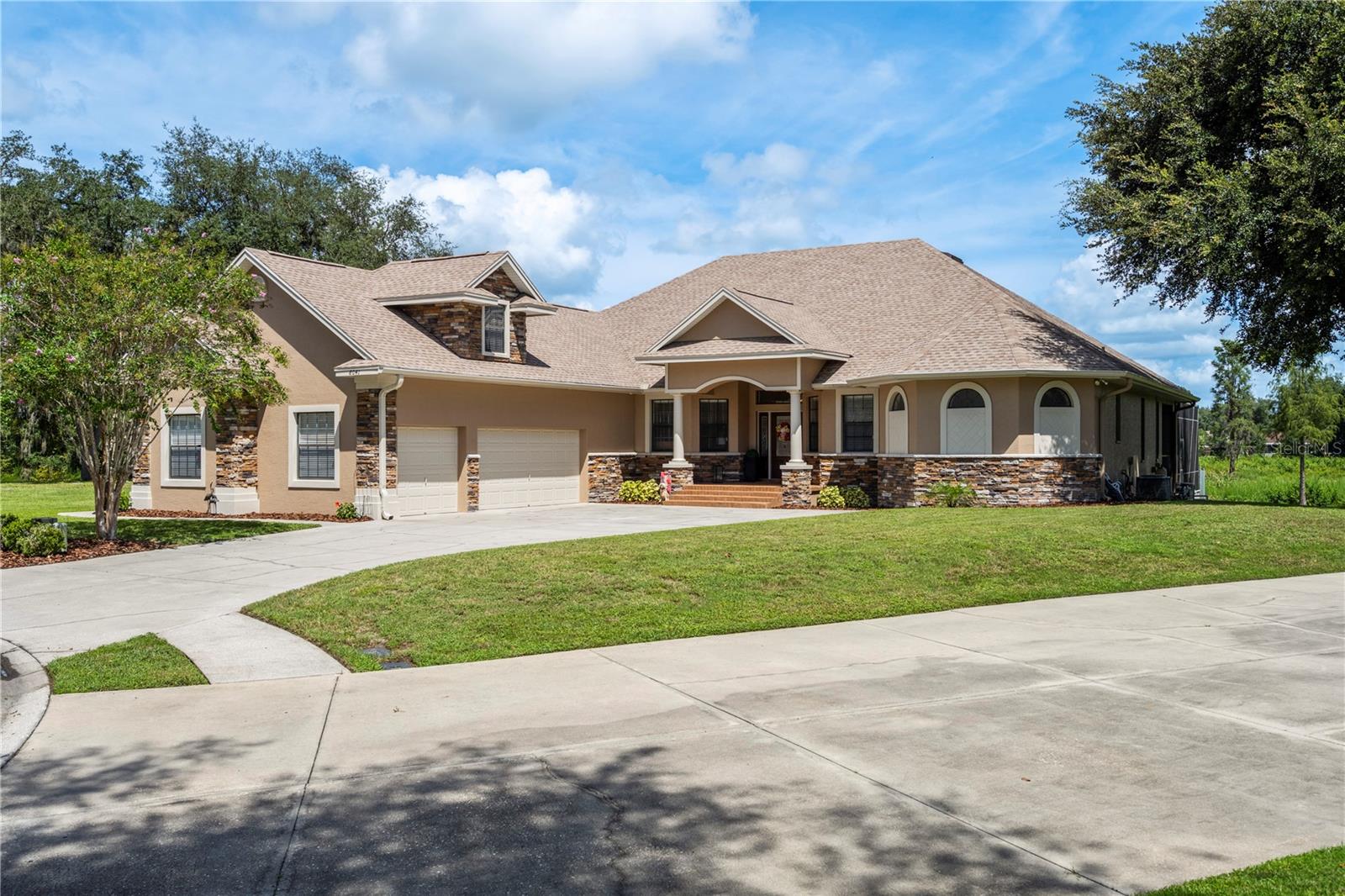8041 Margate Way Property Photo