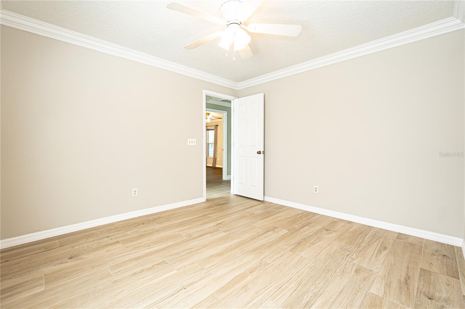 12845 Forestedge Cir Property Photo 27