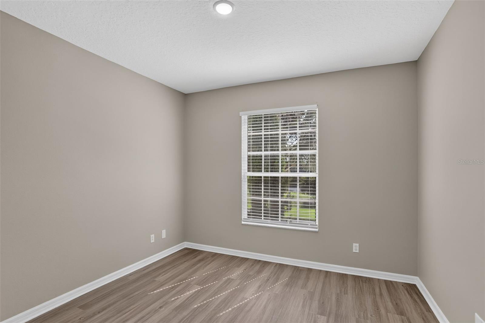 2803 Eagle Lake Dr Property Photo 25