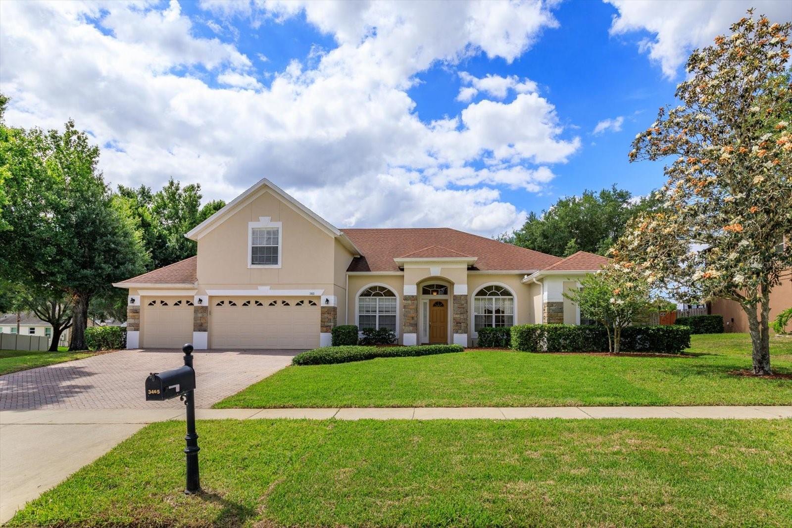 3465 N Rolling Hills Ln Property Photo 1