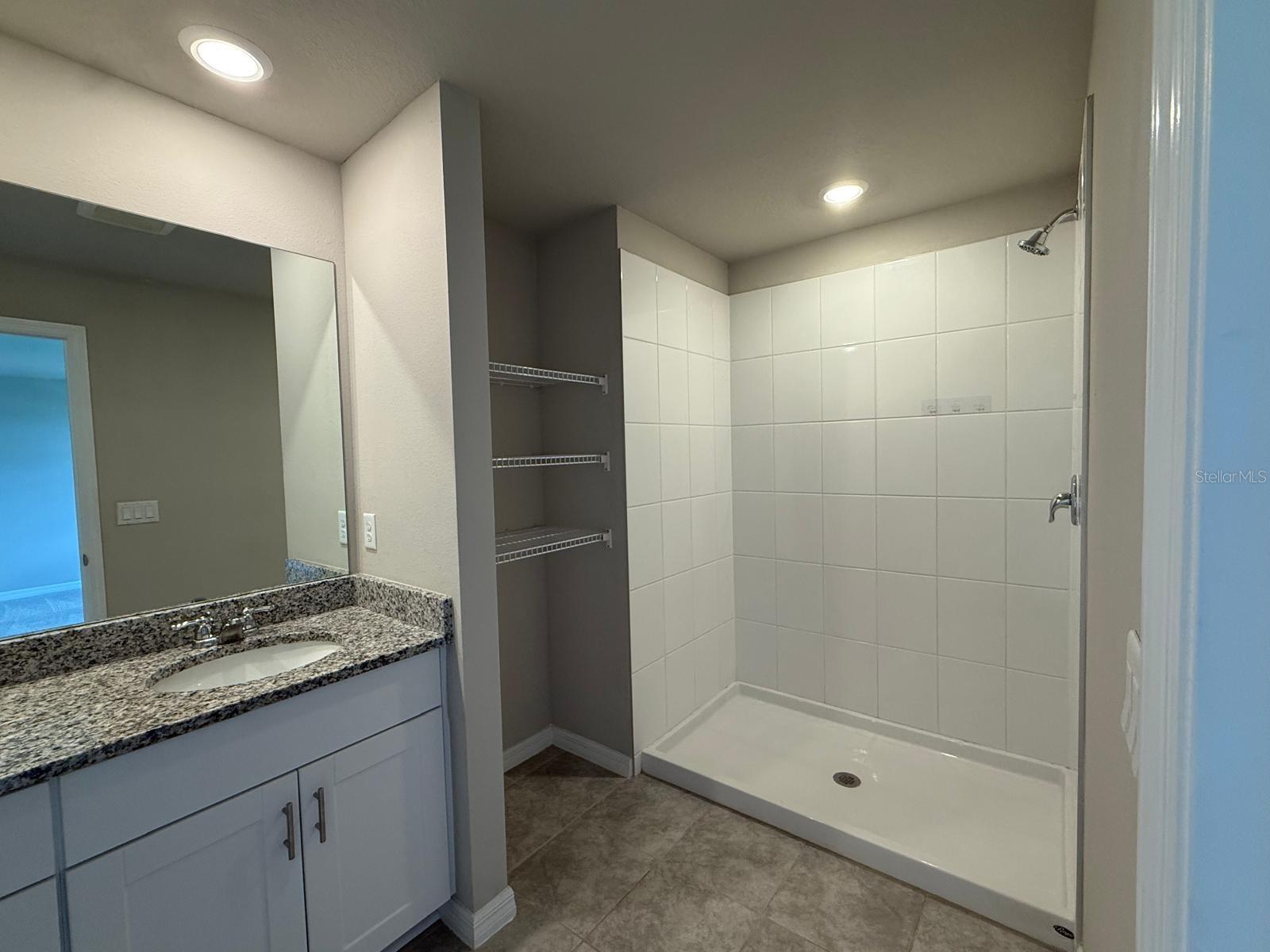 7627 Momentum Pkwy Property Photo 17