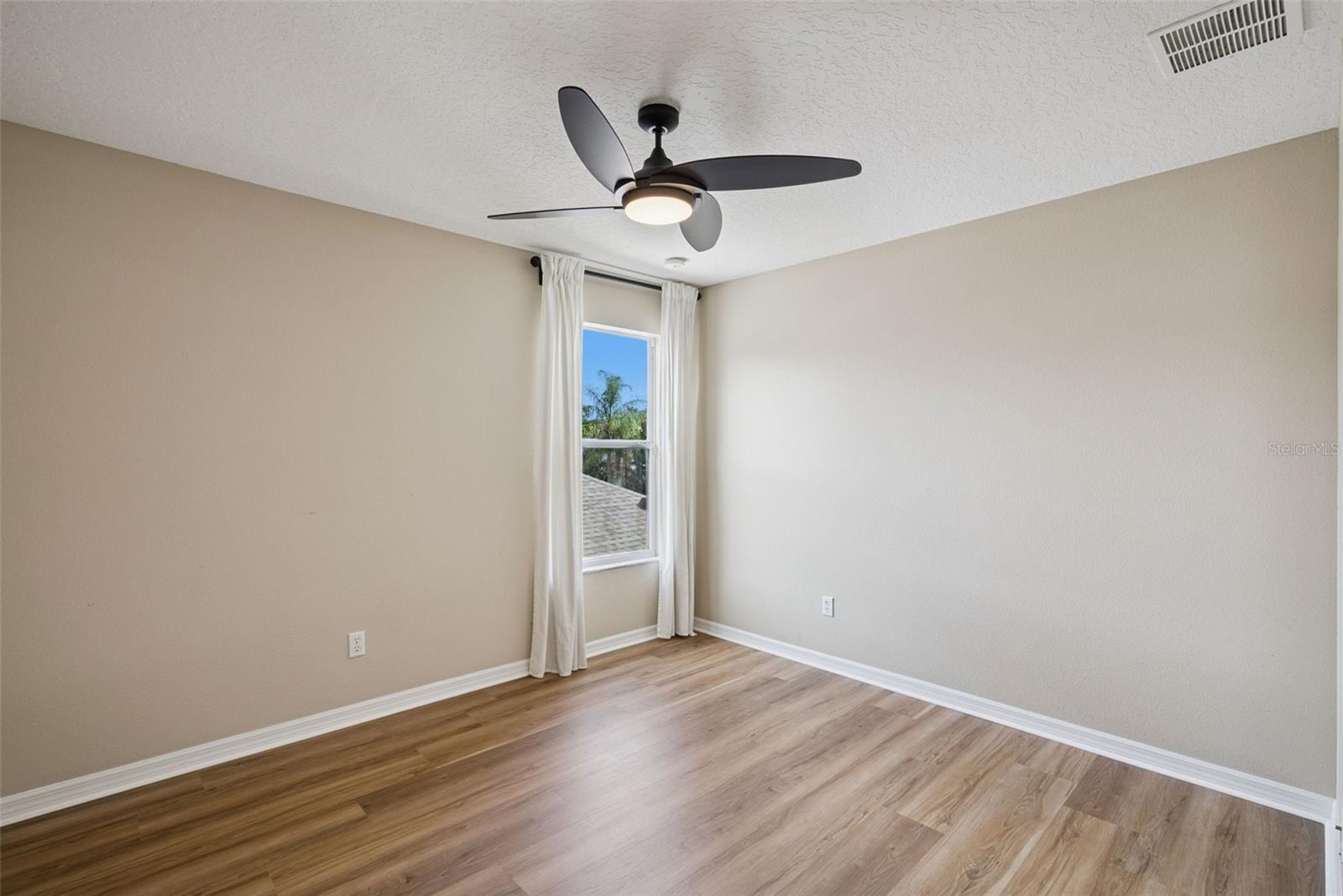 9674 Pacific Pines Ct Property Photo 33