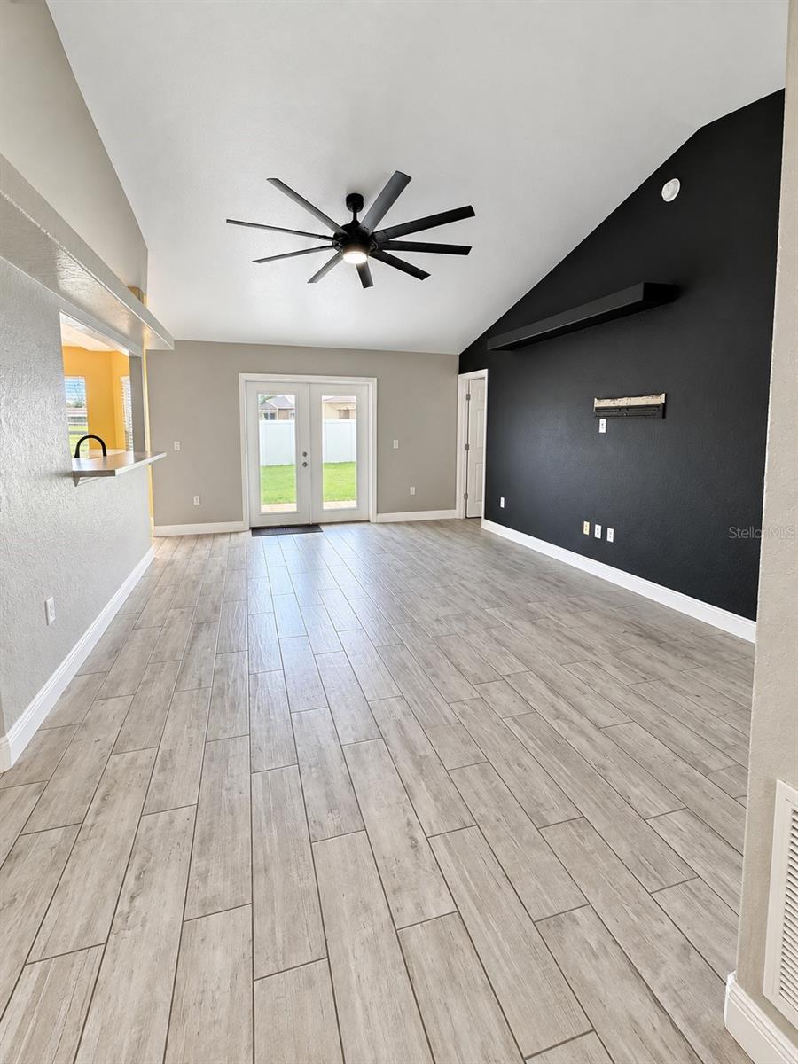 4206 Lavender Way Property Photo 6