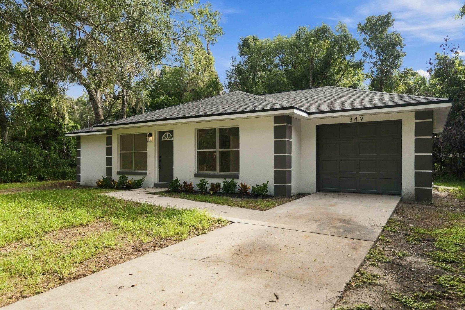 349 3rd St Property Photo 1