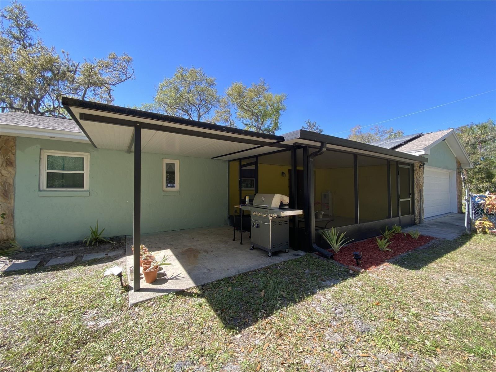 1601 Center St Property Photo 4