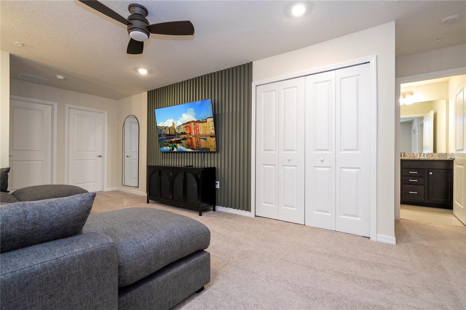 1288 Blue Paradise Way Property Photo 39