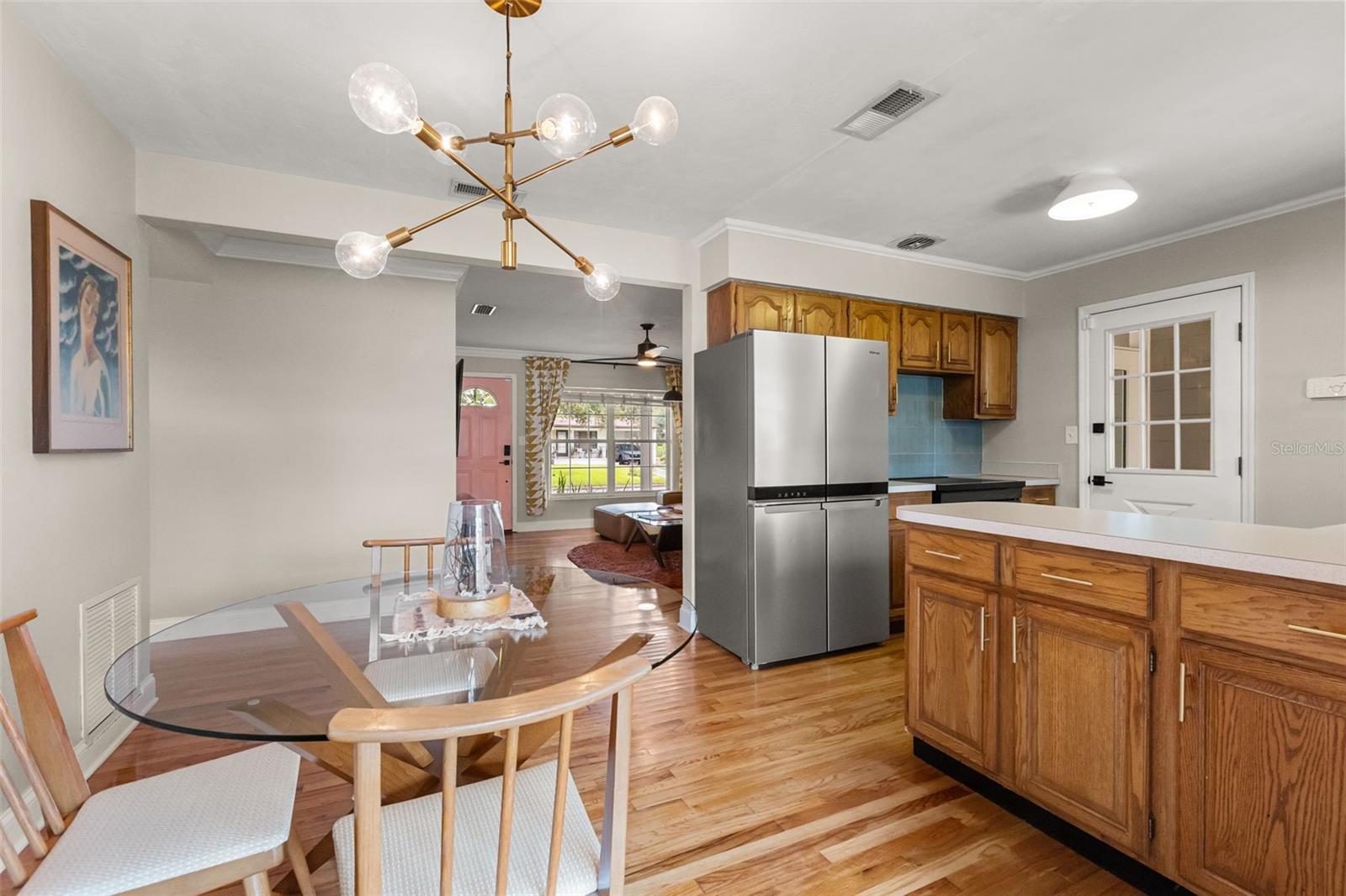 3105 Pickfair St Property Photo 10