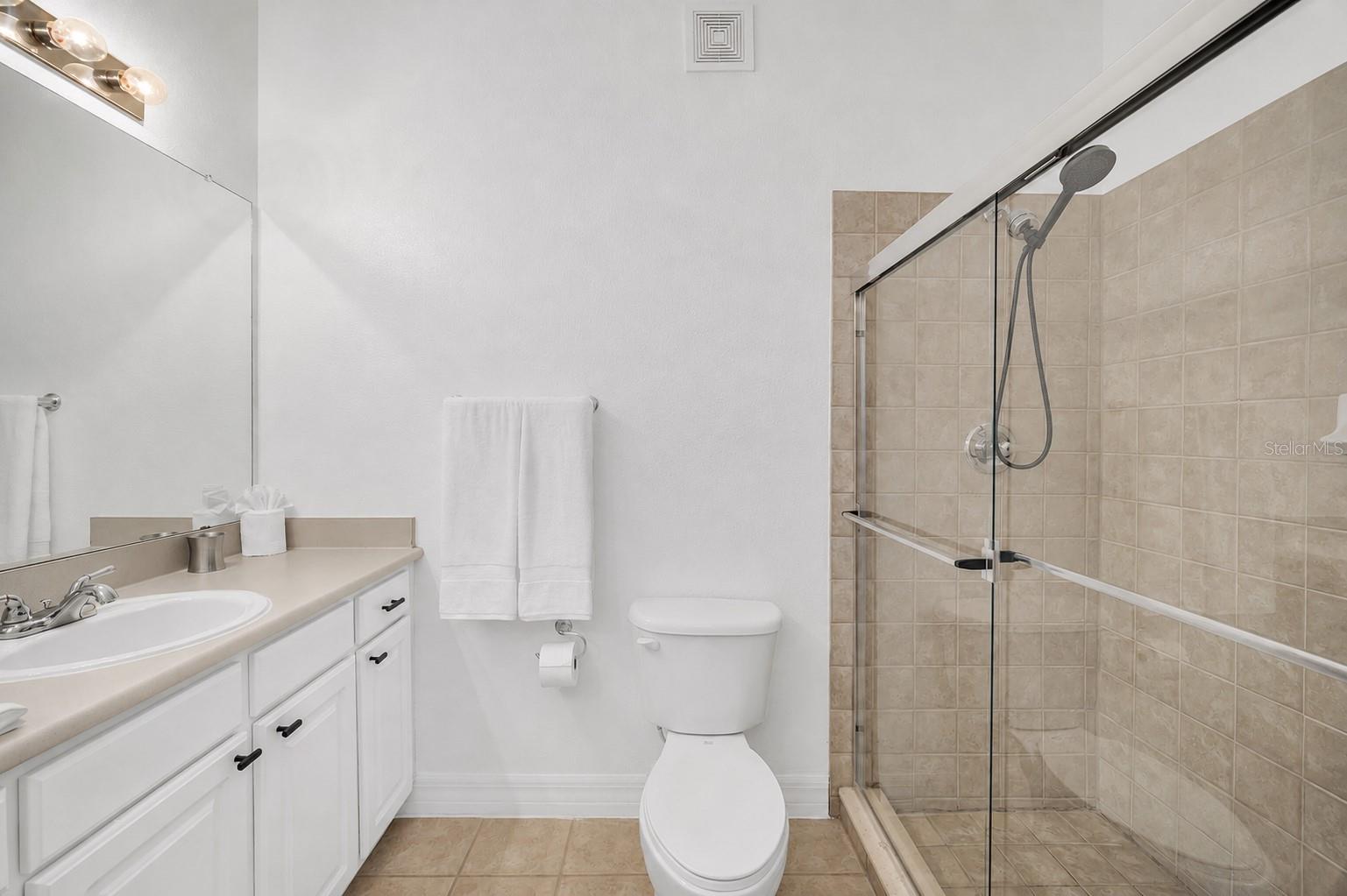 506 Mirasol Cir #202 Property Photo 19