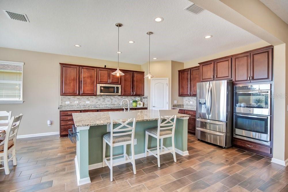 1888 Jainic Loop Property Photo 14