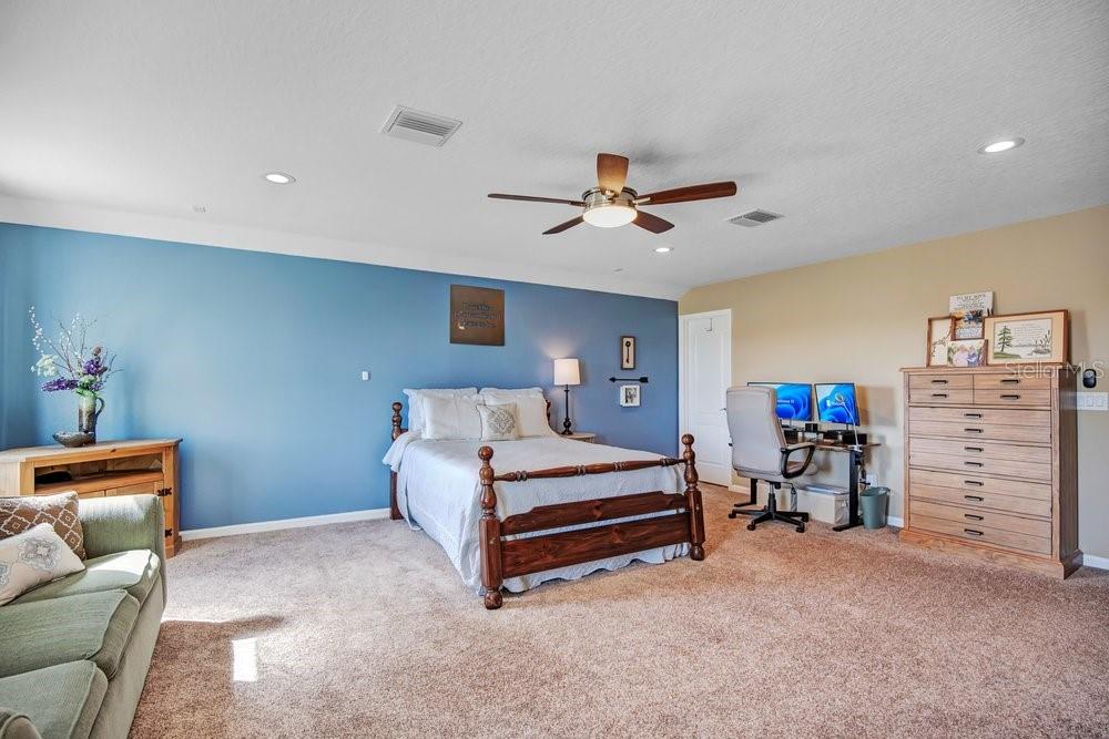 1888 Jainic Loop Property Photo 29