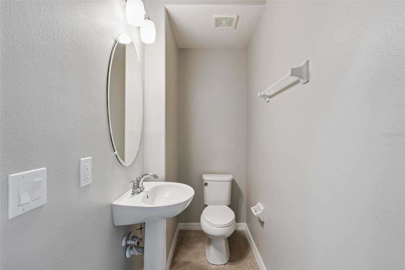 8650 Vedder Ln Property Photo 25