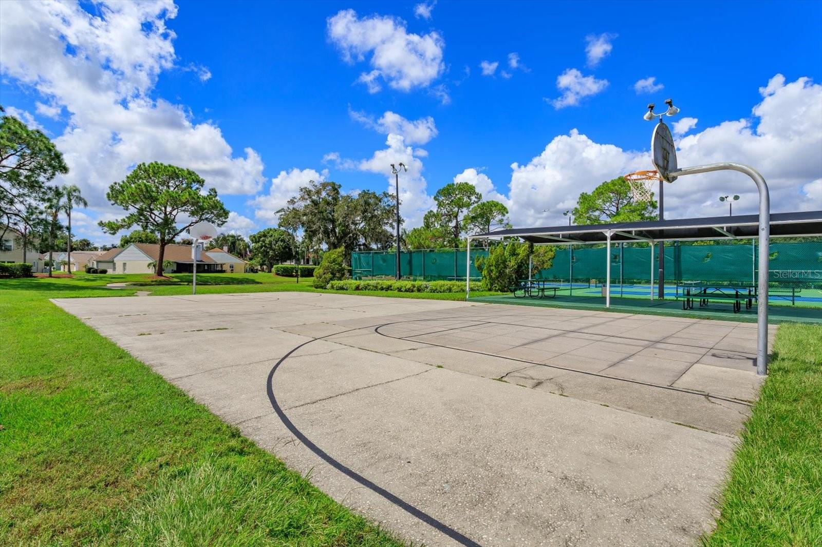 6128 Raintree Dr #l2 Property Photo 29