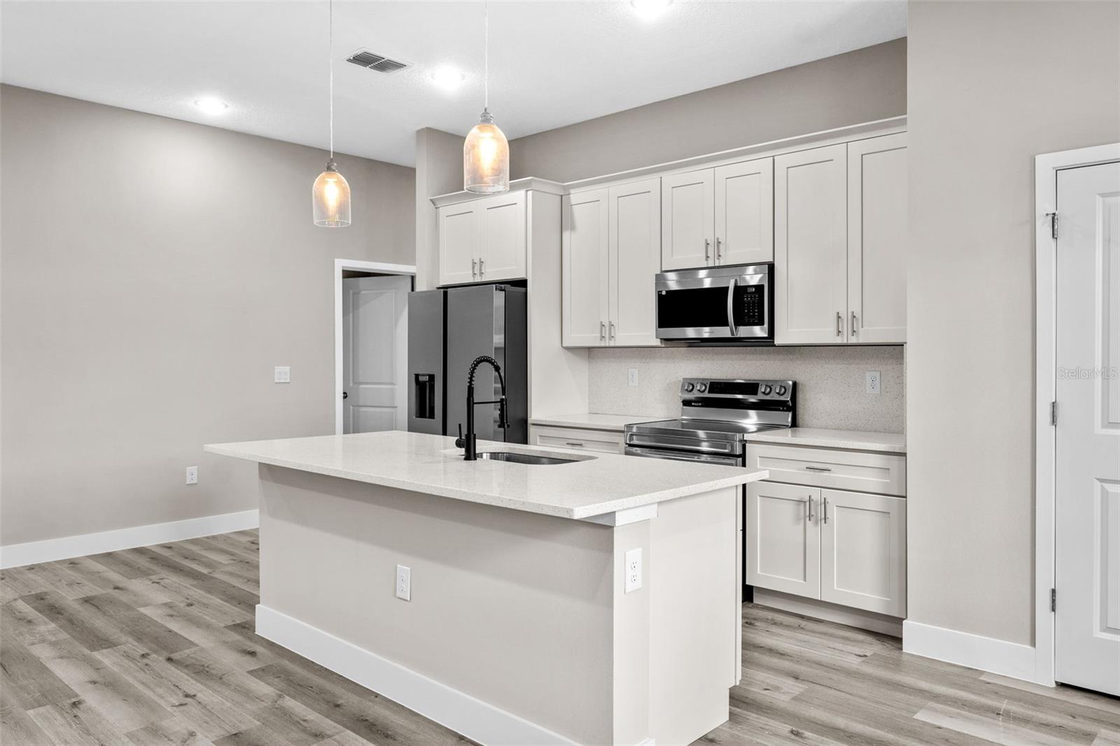 13107 Sw 70th Ln Property Photo 3