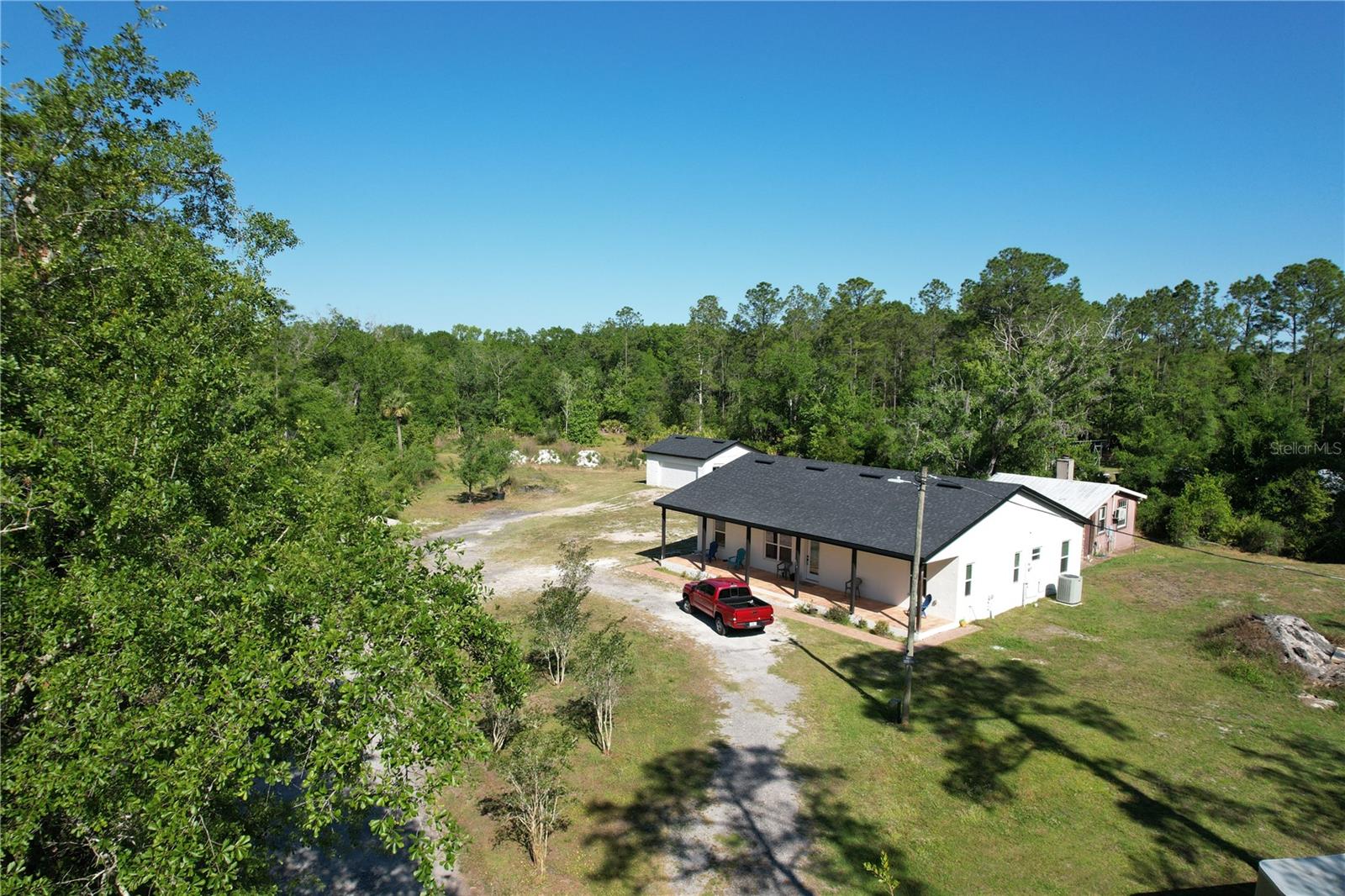 456 Baron Rd Property Photo 3
