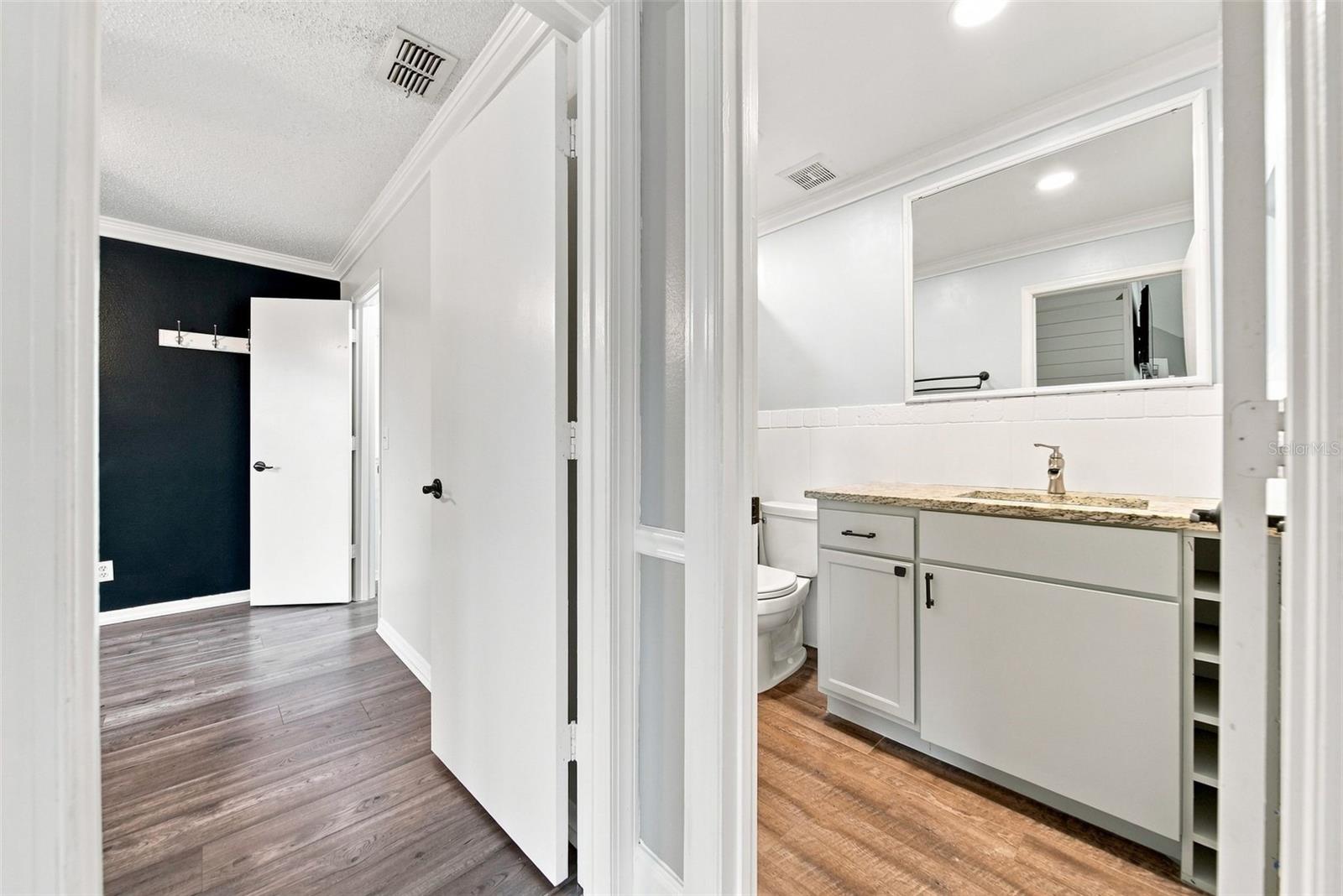 5986 Westgate Dr #303 Property Photo 15