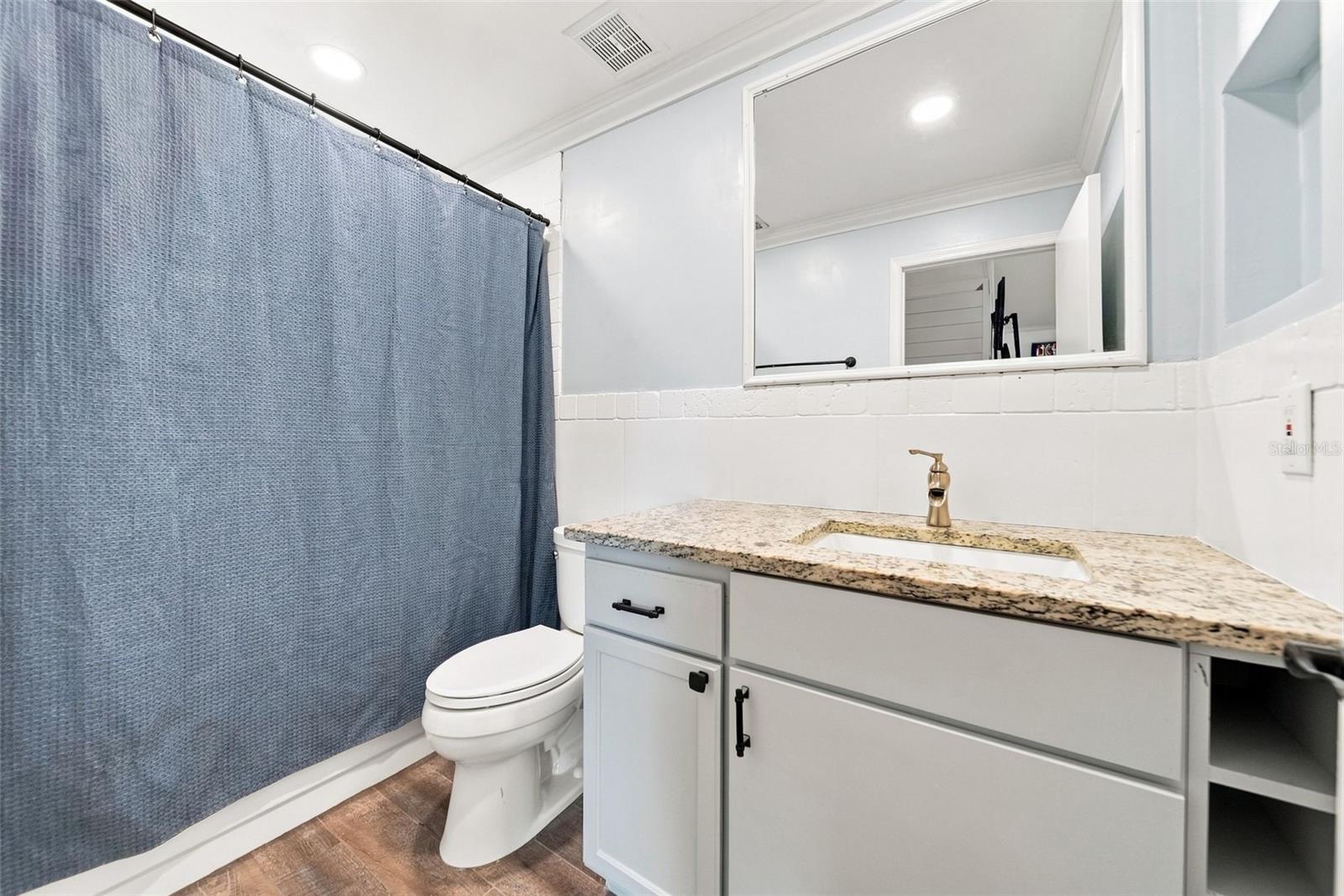 5986 Westgate Dr #303 Property Photo 16