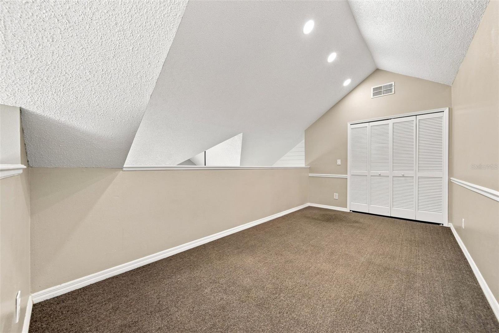 5986 Westgate Dr #303 Property Photo 20