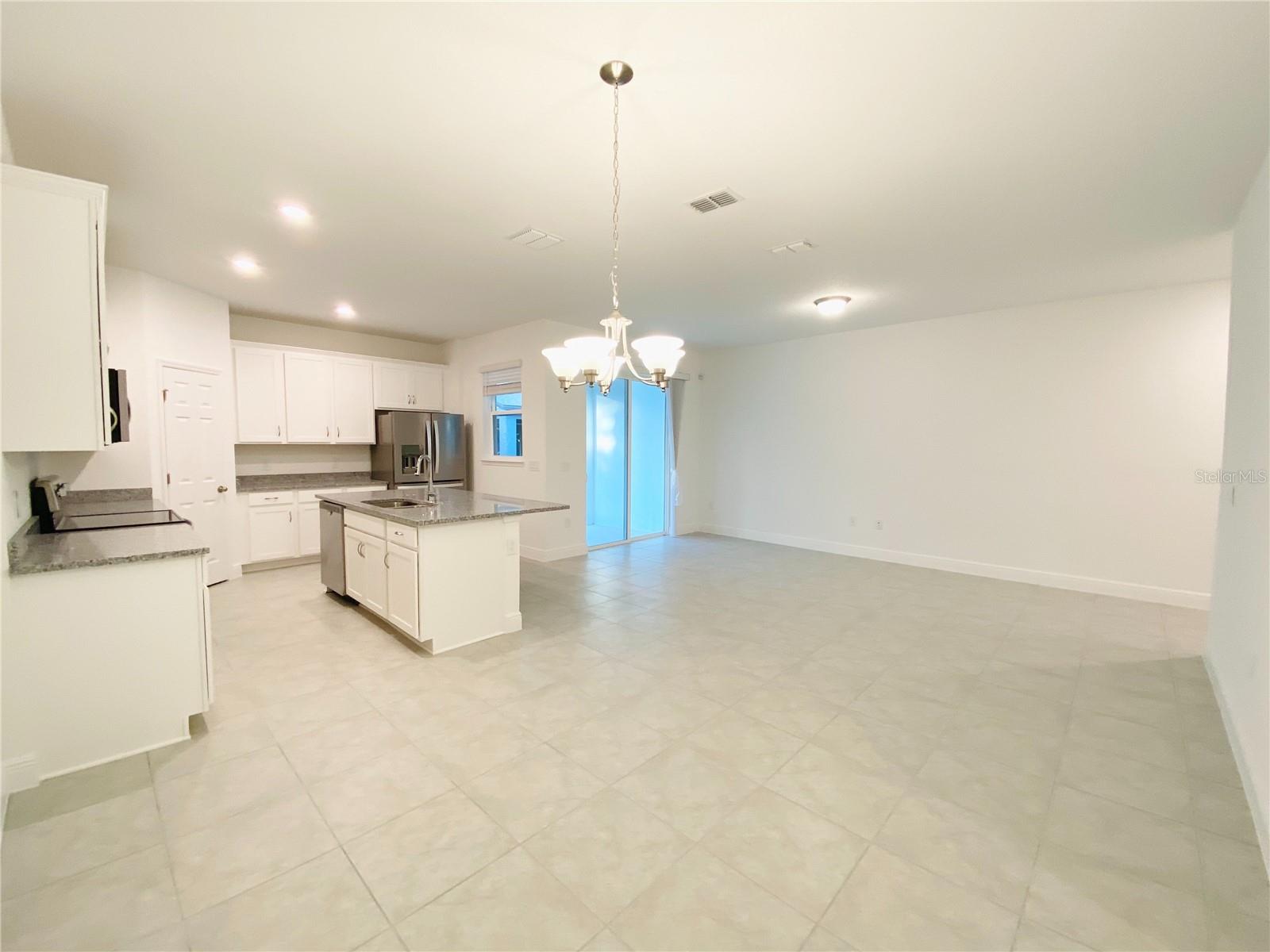 2452 Firstlight Way Property Photo 6