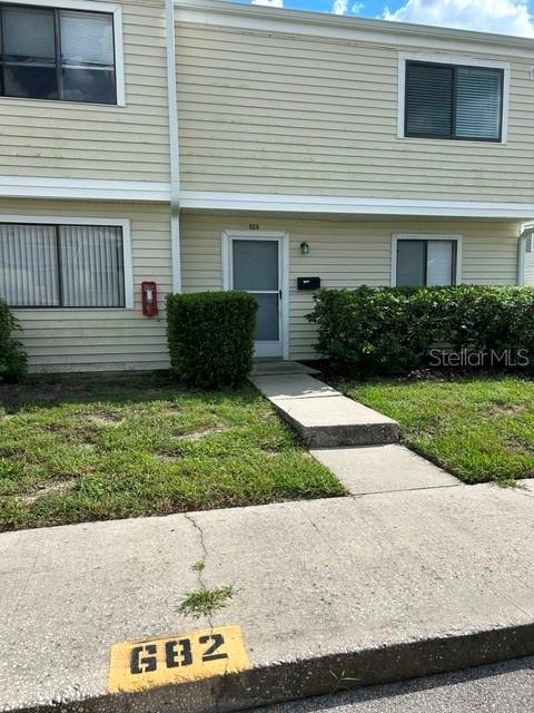 682 Leslie Ct #682 Property Photo 1
