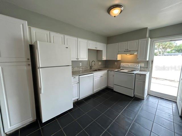 682 Leslie Ct #682 Property Photo 4