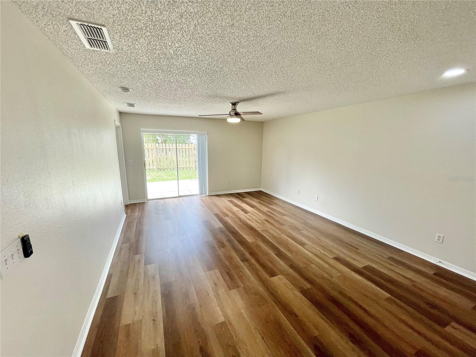1627 Sherbourne St Property Photo 11