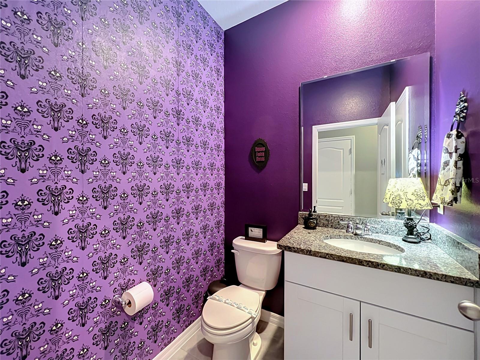 7647 Oakmoss Loop Property Photo 11