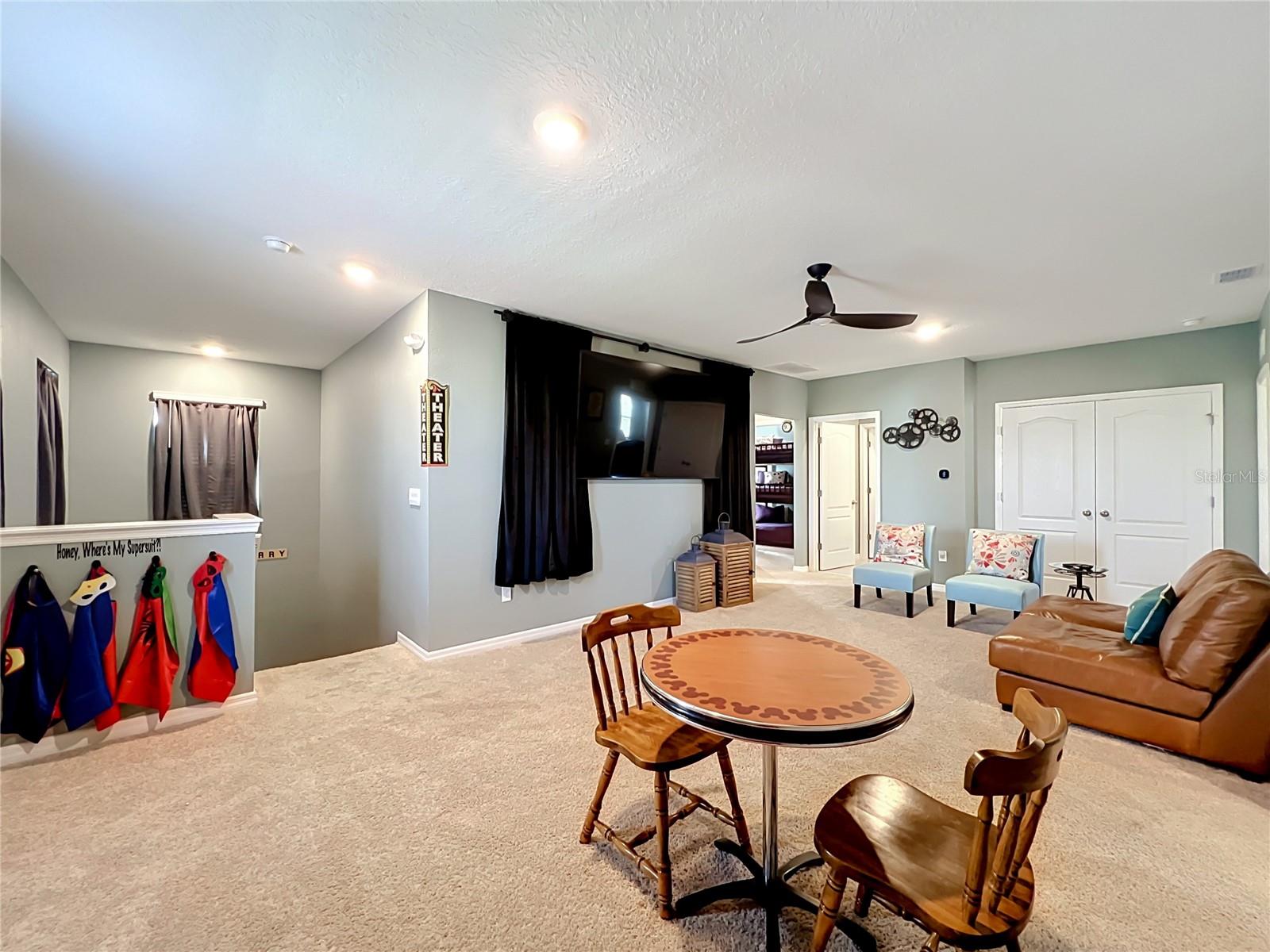 7647 Oakmoss Loop Property Photo 13