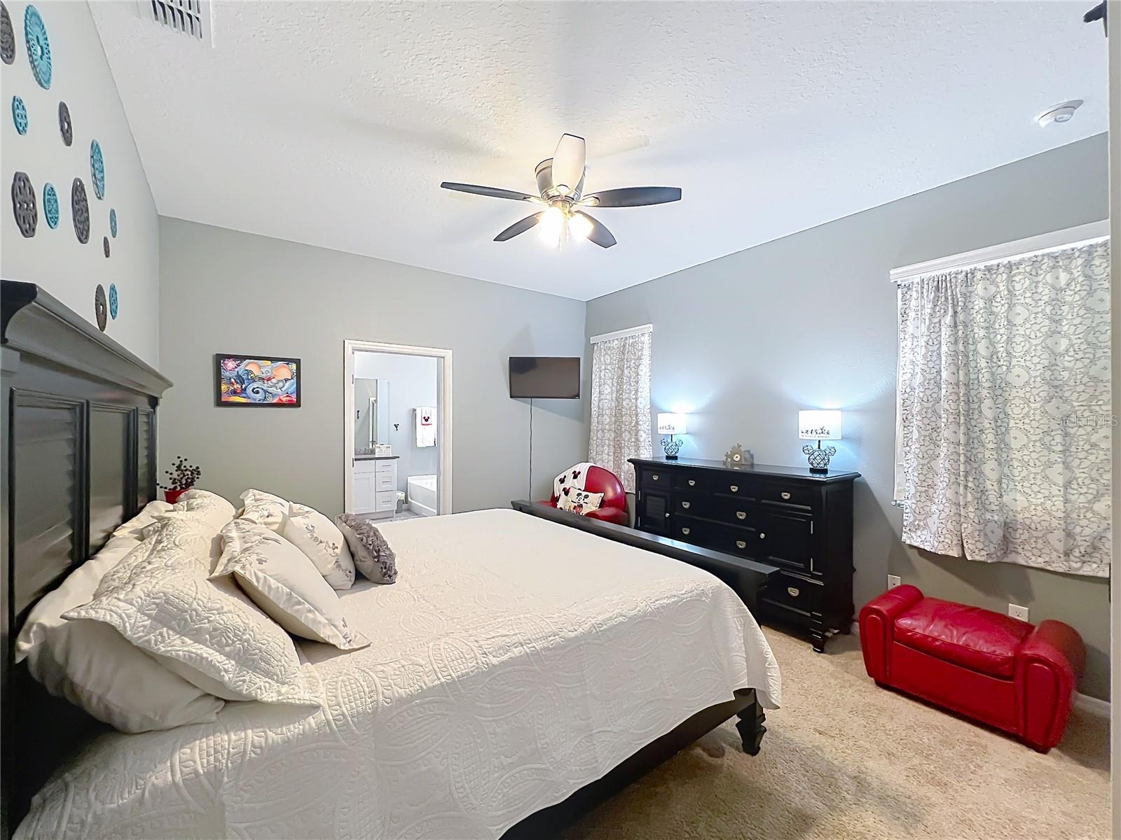 7647 Oakmoss Loop Property Photo 16