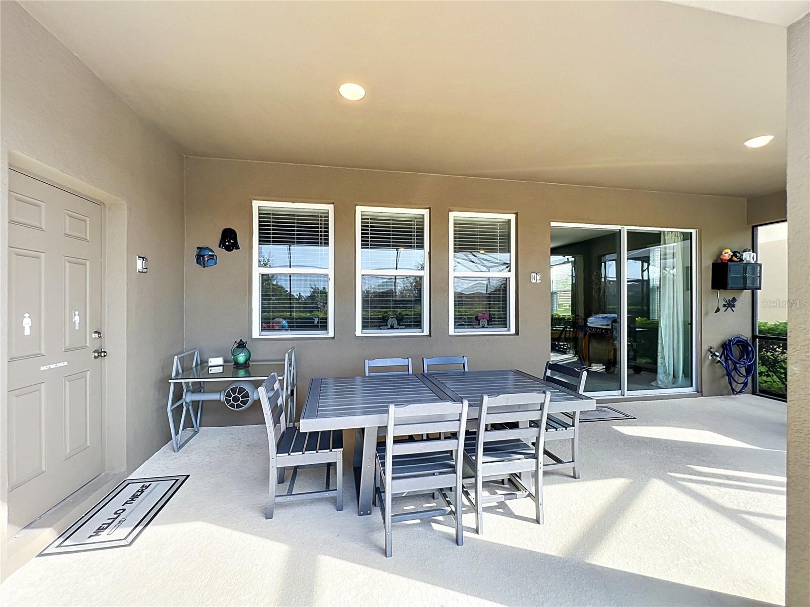 7647 Oakmoss Loop Property Photo 38