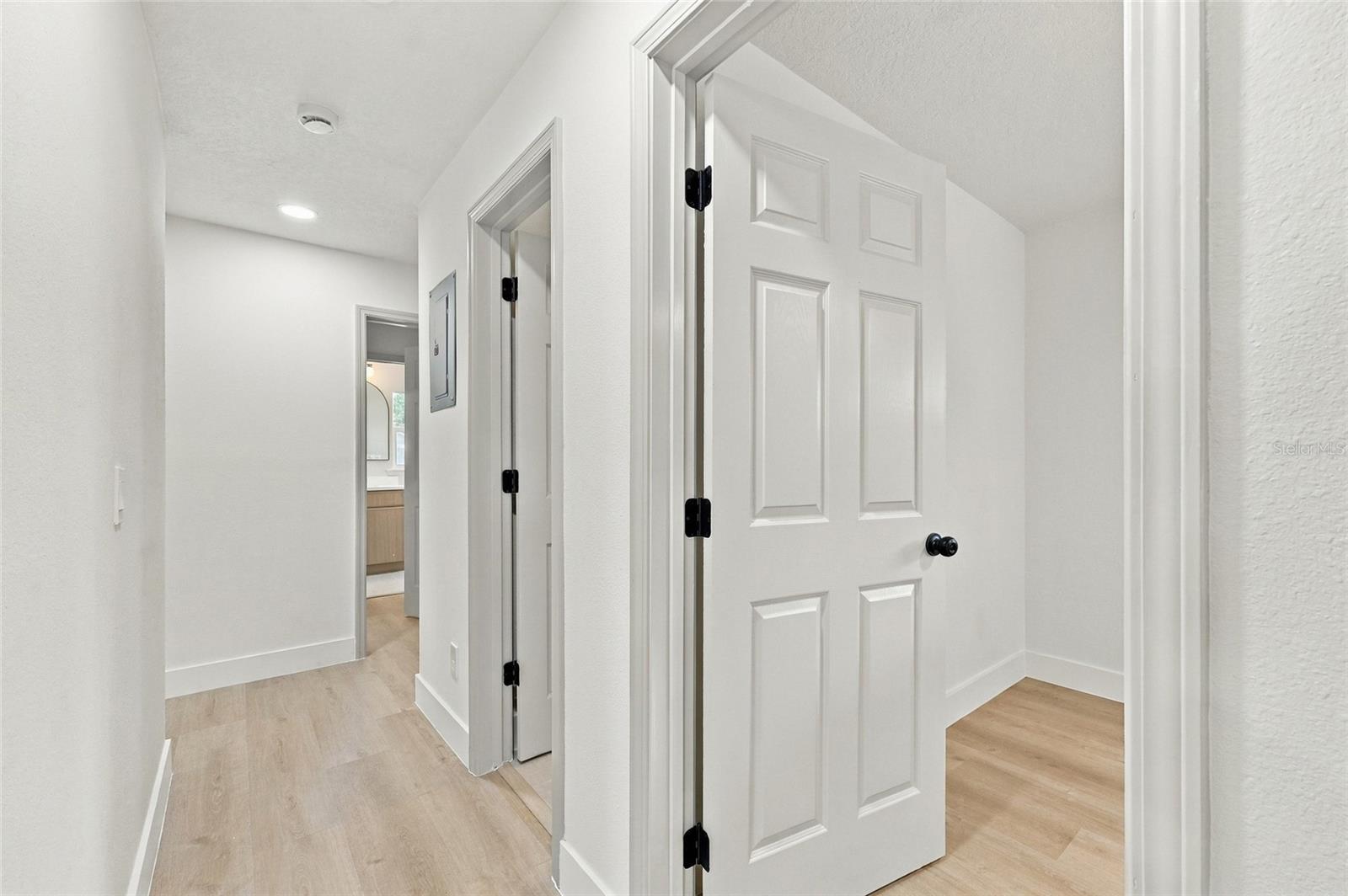 2470 Ivan Ct Property Photo 17