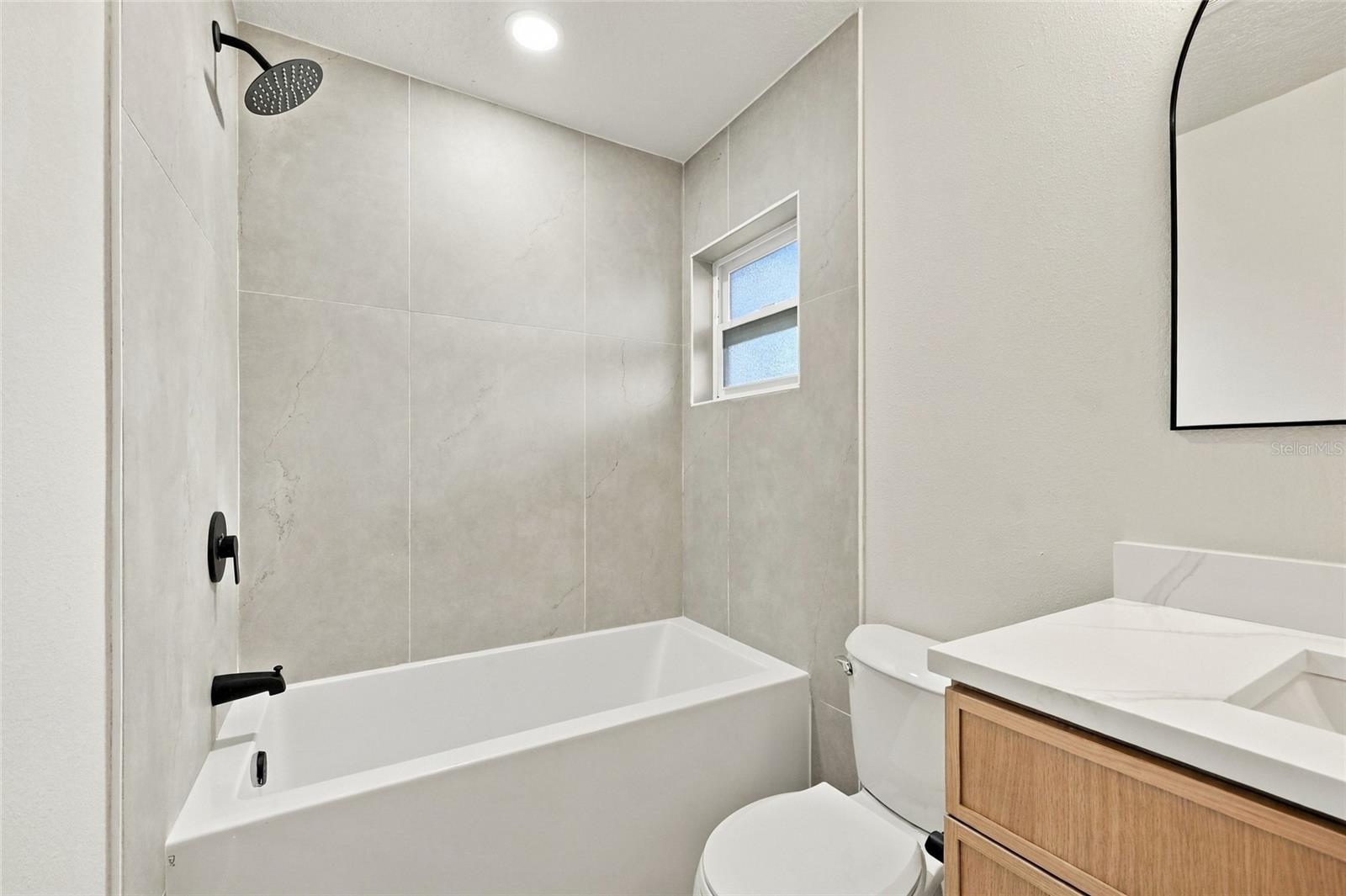 2470 Ivan Ct Property Photo 21