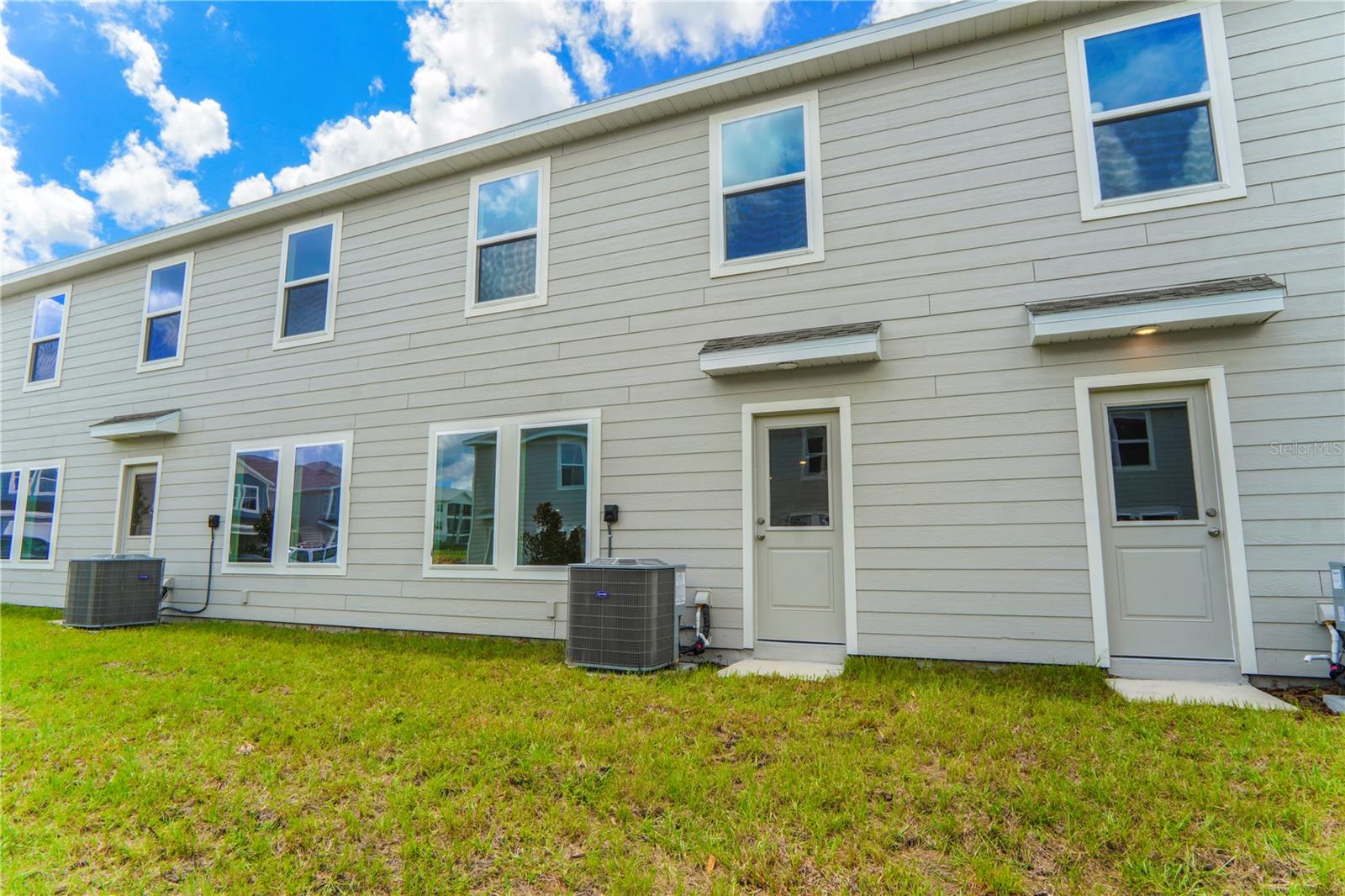 1566 Plank Pl Property Photo 3