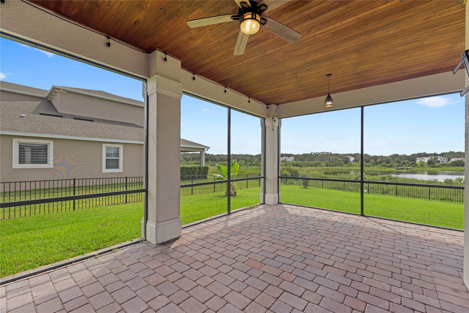 16668 Sanctuary Dr Property Photo 25