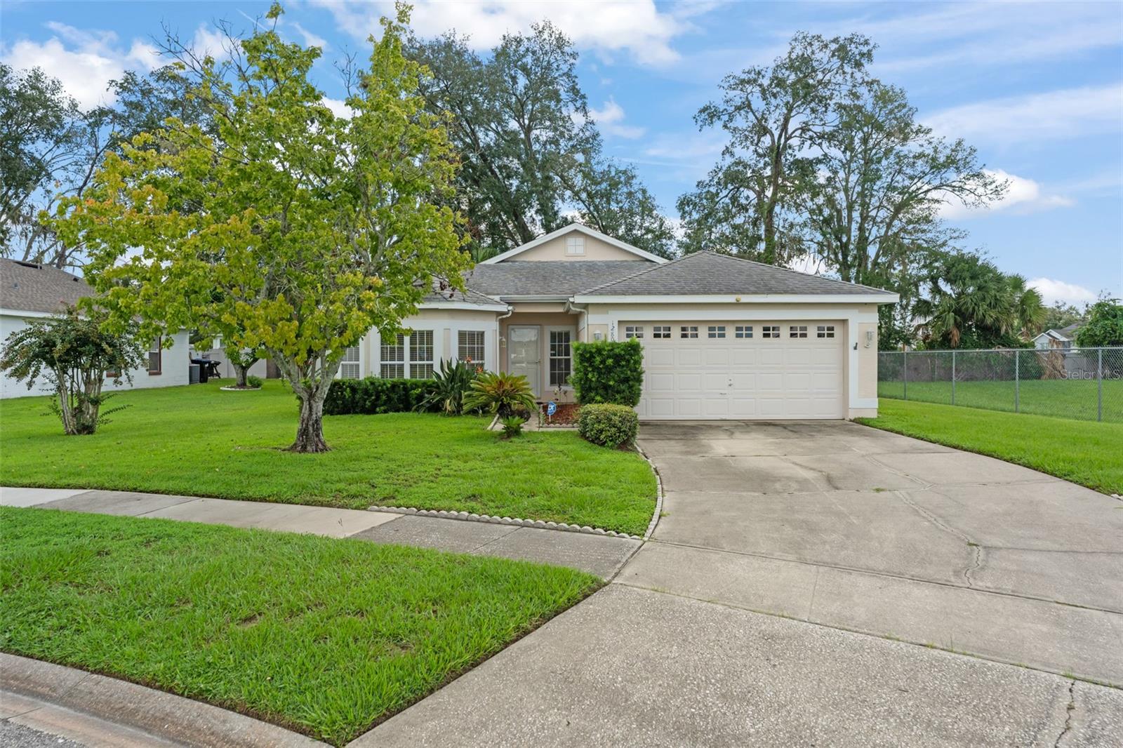 1280 Tyler Lake Cir Property Photo 2