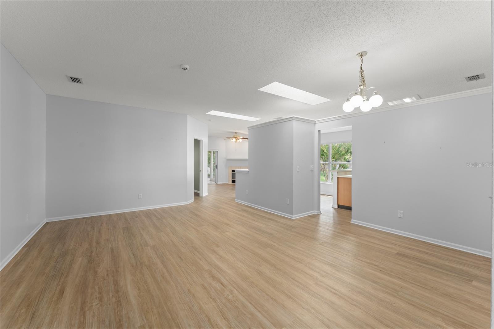1280 Tyler Lake Cir Property Photo 5