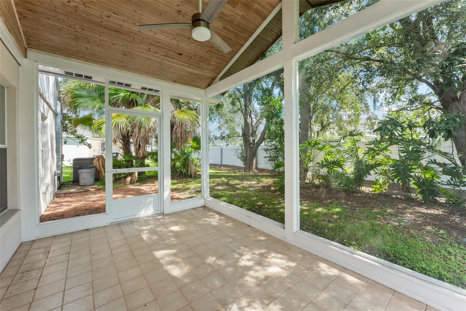 1280 Tyler Lake Cir Property Photo 32
