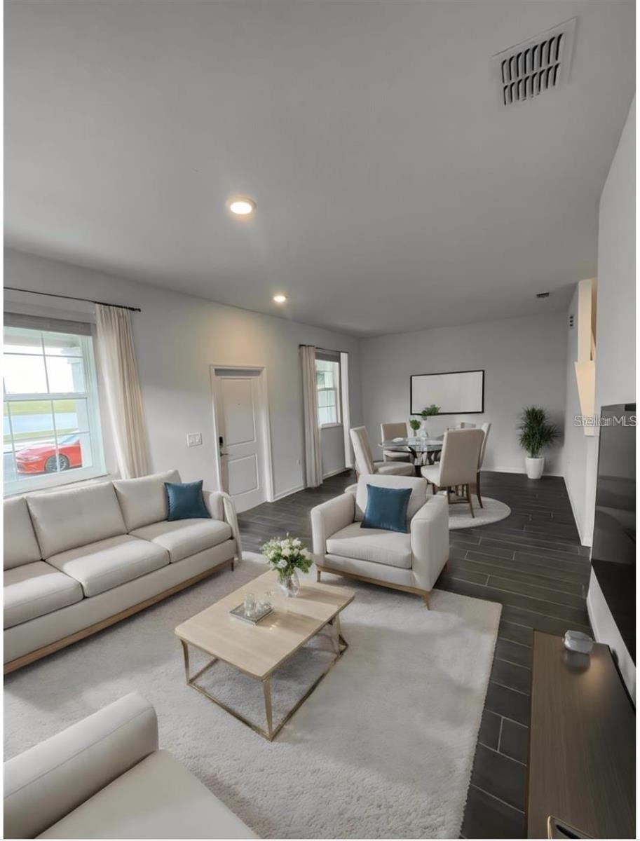 11367 Great Rock St Property Photo 5