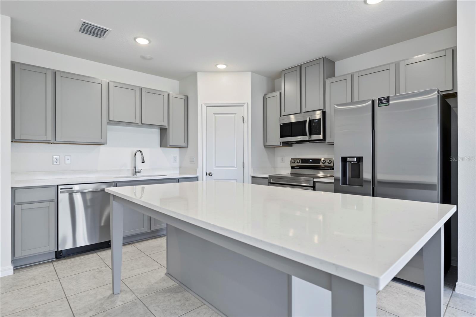 3512 Eagles Crossing Way Property Photo 10