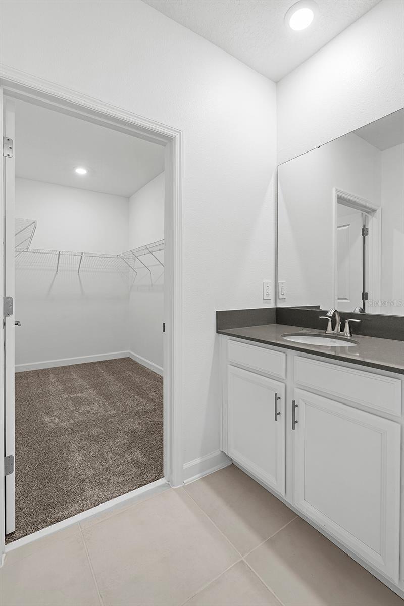 3075 Addison Blvd Property Photo 21